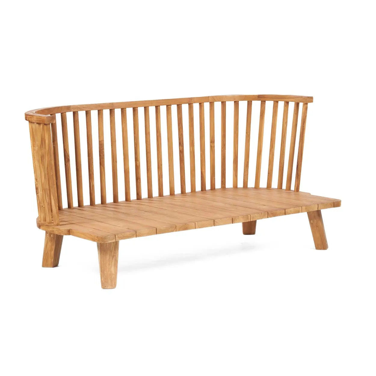 Malawi Two Seater från Bazar Bizar är en handgjord soffa gjord av återvunnet teak, med ett ryggstöd med spjälor och en förlängd sits. Med sin naturliga finish och rustika design vilar den på fyra robusta ben, vilket ger mångsidiga sittplatser för inomhus- och utomhusutrymmen.